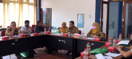 Rapat Koordinasi sekaligus Penyerahan SK Dewan Pengupahan Kabupaten
